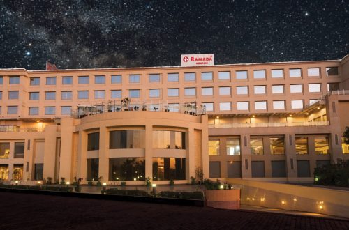 Business-Hotel-in-Neemrana-Ramada-Neemrana