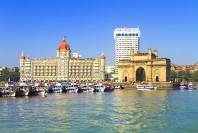 Gateway-monument-India-entrance-Mumbai-Harbour-coast