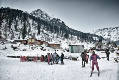 Top-4-Indian-skiing-destinations-Solang